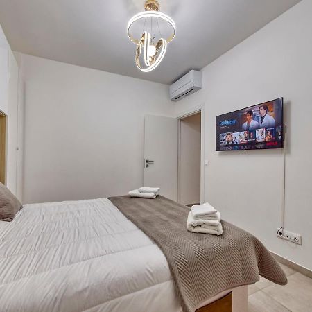 City Vibes, Indoor Parking, Breakfast & Air Conditioning Nice Exterior photo