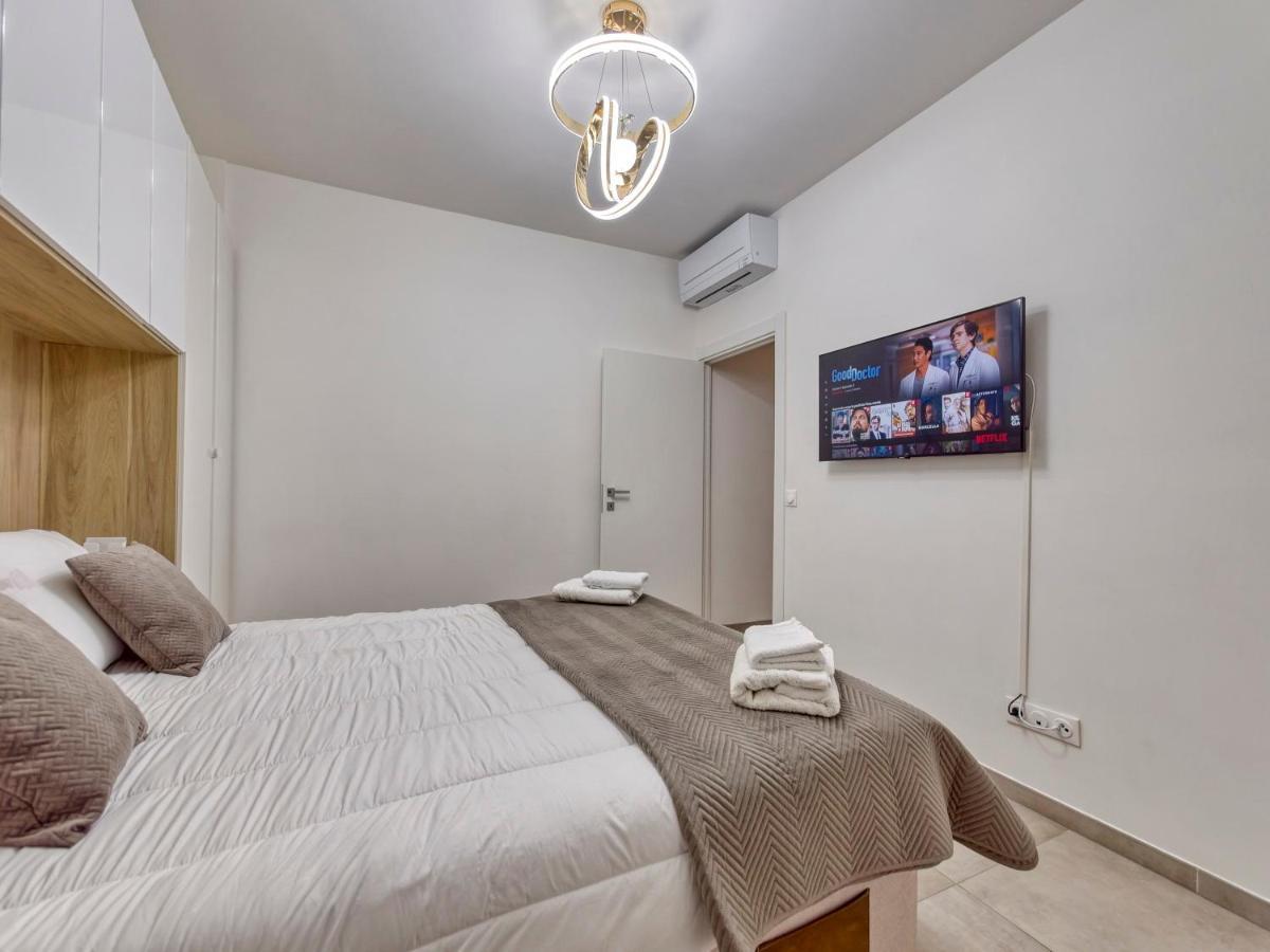 City Vibes, Indoor Parking, Breakfast & Air Conditioning Nice Exterior photo